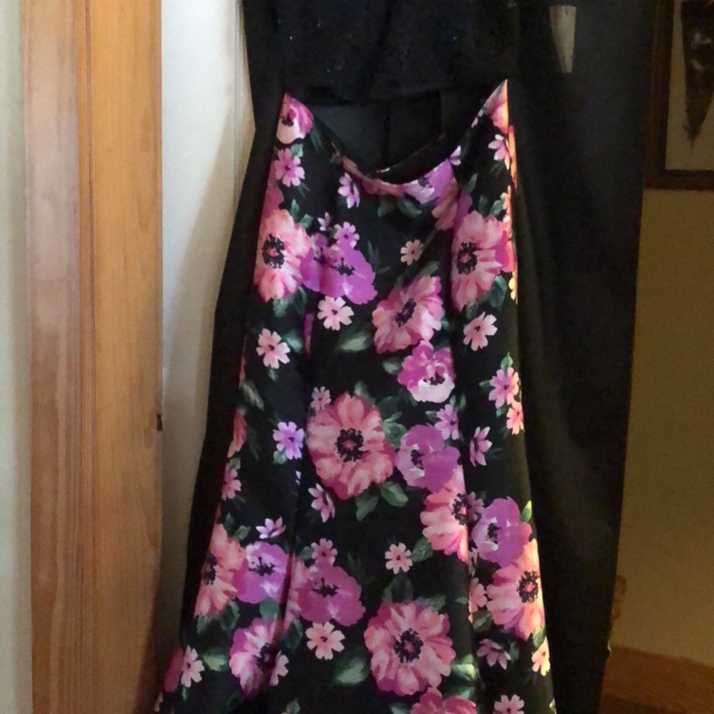 Prom dress - Picture 7 of 7